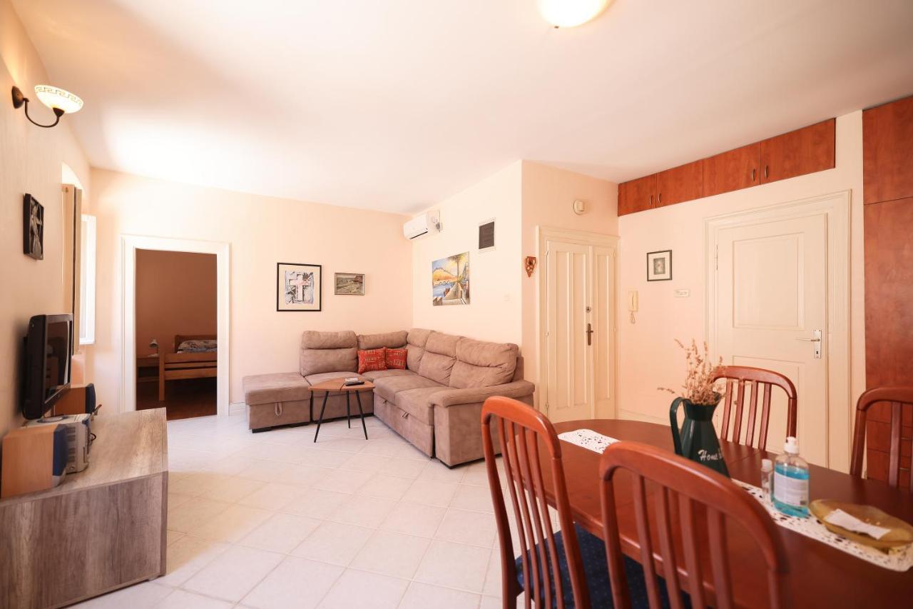 Two Bedroom Apartment In City Center Igor 자다르 외부 사진