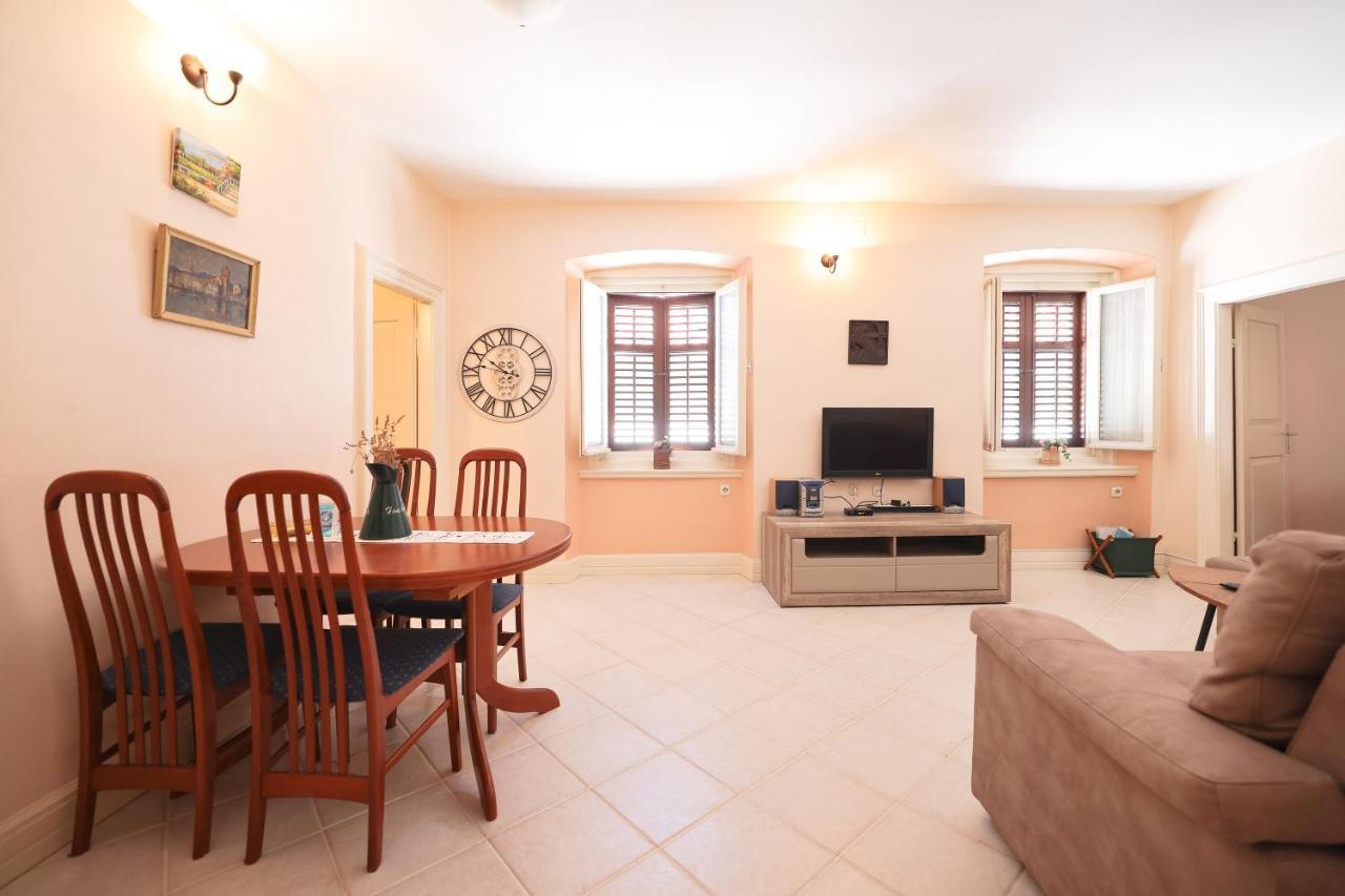 Two Bedroom Apartment In City Center Igor 자다르 외부 사진