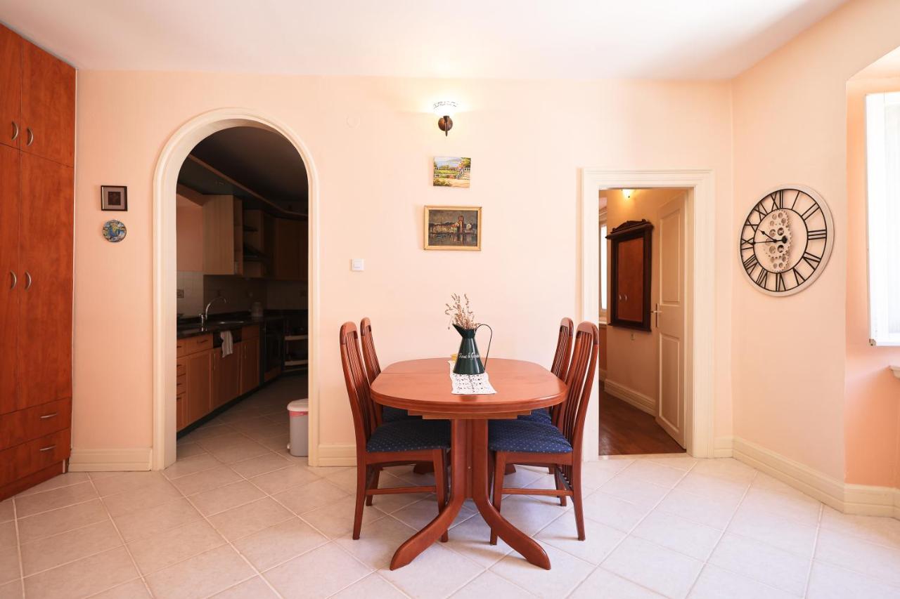 Two Bedroom Apartment In City Center Igor 자다르 외부 사진