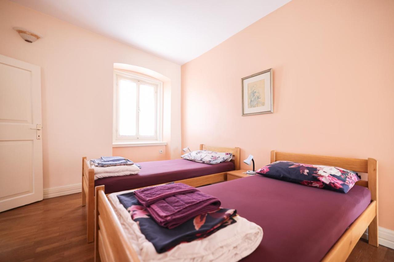 Two Bedroom Apartment In City Center Igor 자다르 외부 사진