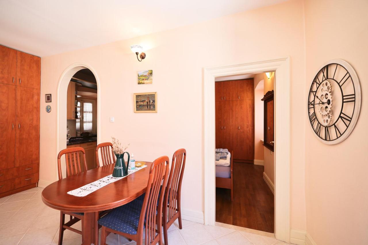 Two Bedroom Apartment In City Center Igor 자다르 외부 사진